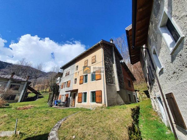 casa indipendente in vendita a Gosaldo