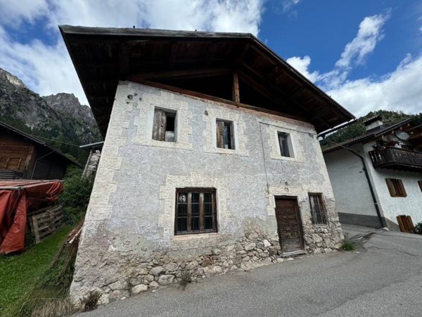 casa indipendente in vendita a Gosaldo in zona Don