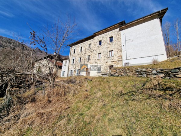 casa indipendente in vendita a Gosaldo