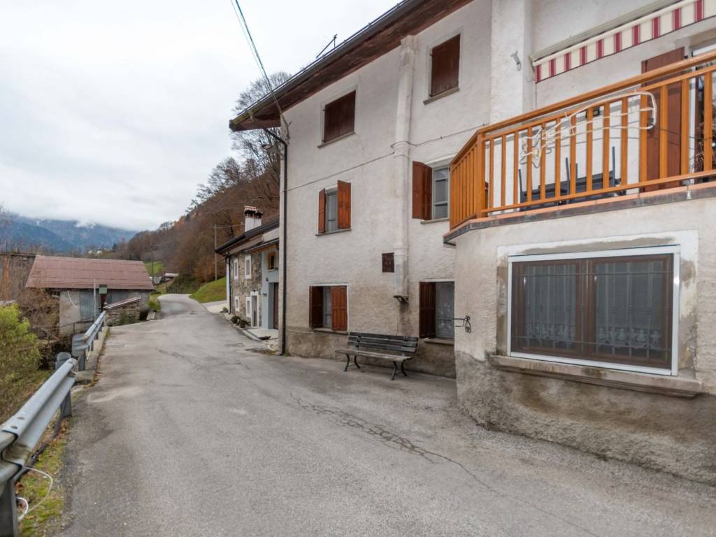 casa indipendente in vendita a Gosaldo