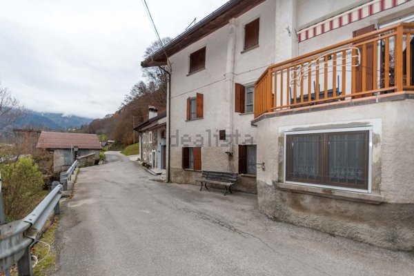 casa indipendente in vendita a Gosaldo