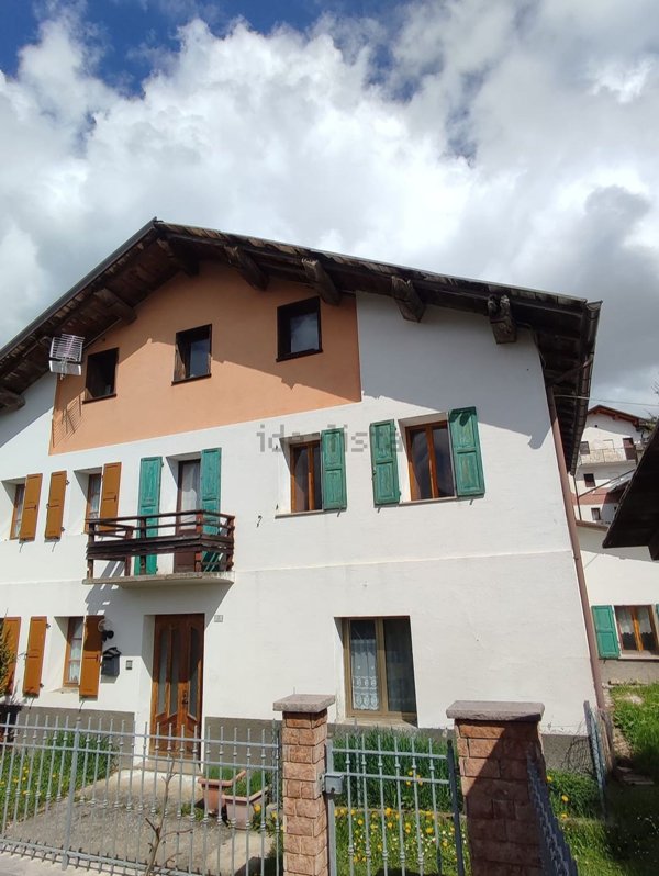 casa indipendente in vendita a Gosaldo