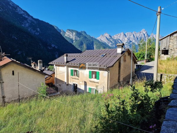 casa indipendente in vendita a Gosaldo in zona Renon