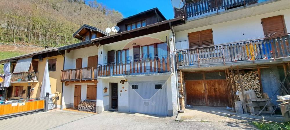 casa indipendente in vendita a Lamon in zona Pian del vescovo