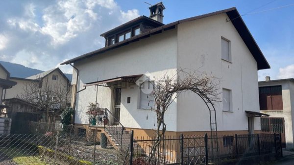casa indipendente in vendita a Lamon