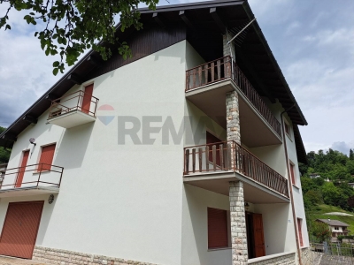 casa indipendente in vendita a Lamon in zona Ronche