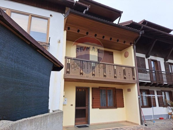 casa indipendente in vendita a Lamon