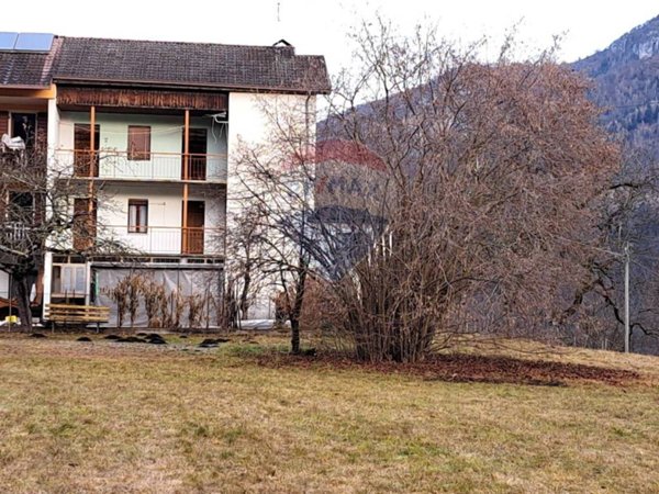 casa indipendente in vendita a Lamon in zona Gorna