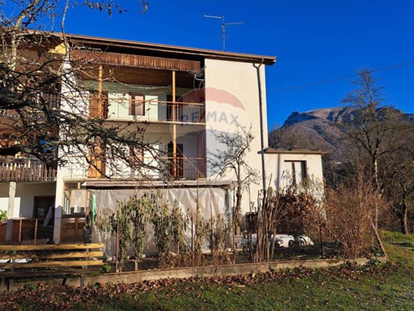 casa indipendente in vendita a Lamon in zona Gorna