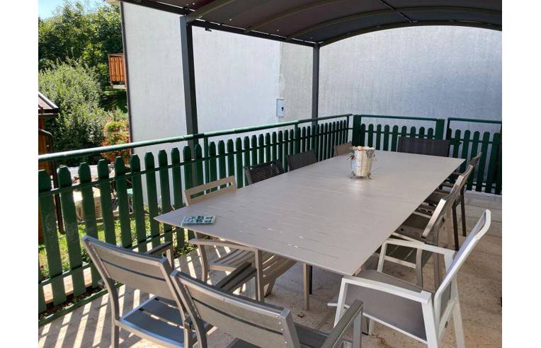 casa indipendente in vendita a Lamon in zona Pezzè