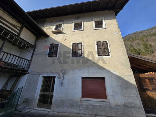 casa semindipendente in vendita a Lamon