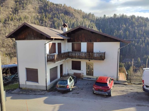 casa indipendente in vendita a Lamon in zona Costa