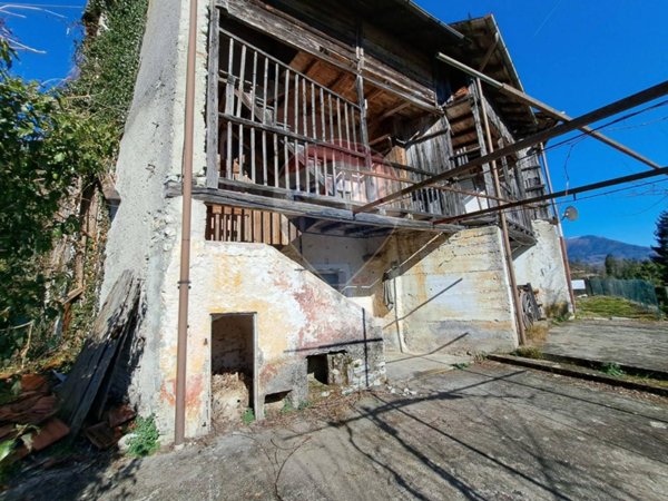casale in vendita a Lamon in zona Costa