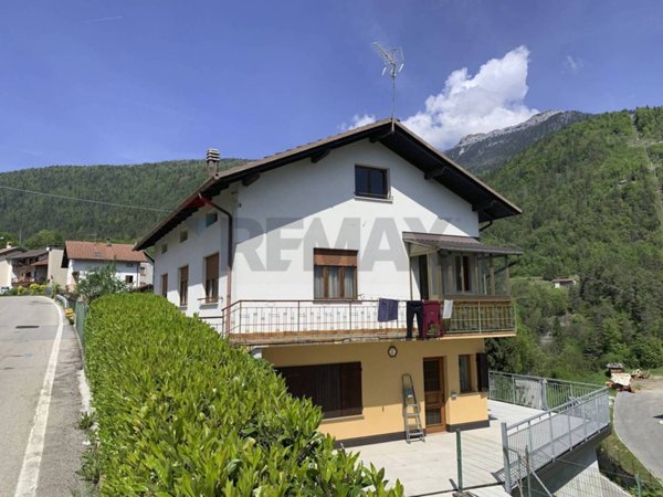 appartamento in vendita a Lamon in zona Sala