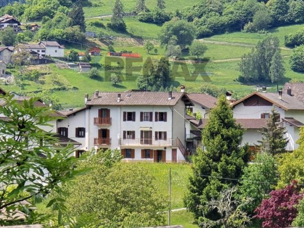 casa semindipendente in vendita a Lamon in zona Rugna