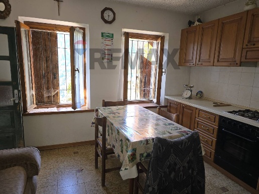 casa indipendente in vendita a Lamon in zona Arina