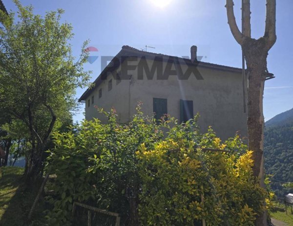 casa indipendente in vendita a Lamon in zona Arina