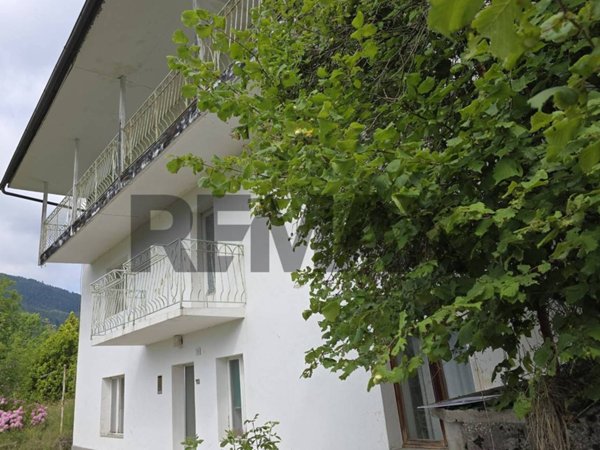 casa indipendente in vendita a Lamon in zona Sala