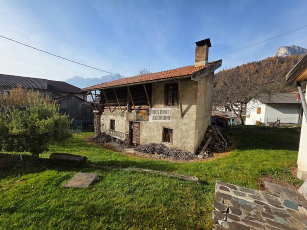 casa indipendente in vendita a La Valle Agordina in zona Torsas