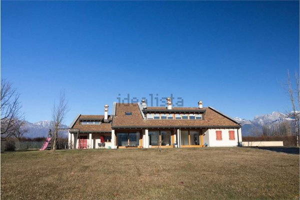casa indipendente in vendita a Limana