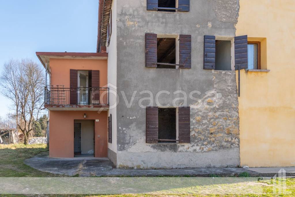 casa indipendente in vendita a Limana
