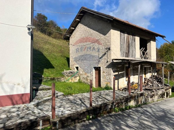 casa indipendente in vendita a Limana in zona Valmorel