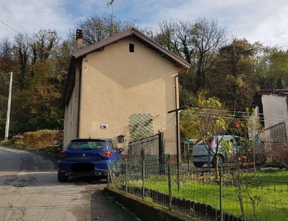casa indipendente in vendita a Limana in zona Giaon