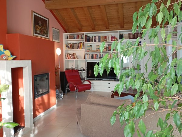 casa indipendente in vendita a Limana in zona Giaon