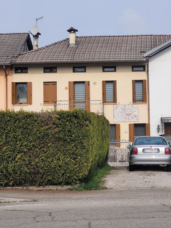 casa indipendente in vendita a Limana