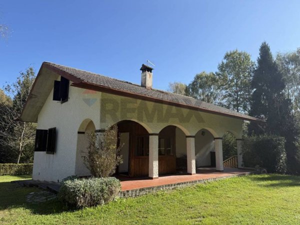 casa indipendente in vendita a Limana