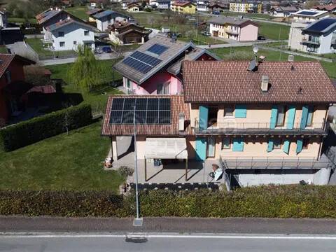 casa indipendente in vendita a Limana in zona Giaon