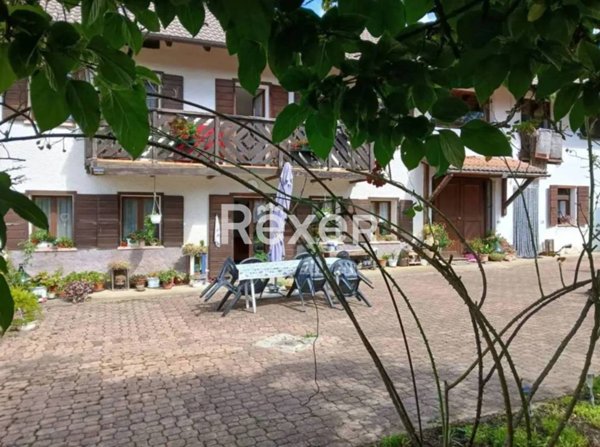 casa indipendente in vendita a Limana