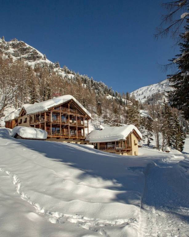 negozio in vendita a Livinallongo del Col di Lana in zona Arabba