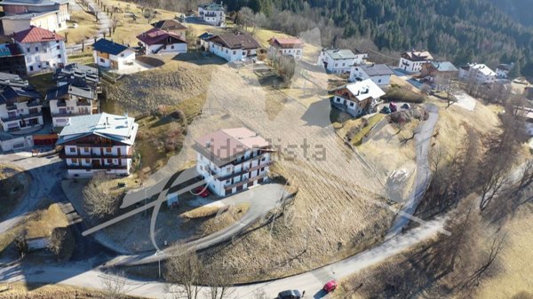 terreno edificabile in vendita a Lorenzago di Cadore
