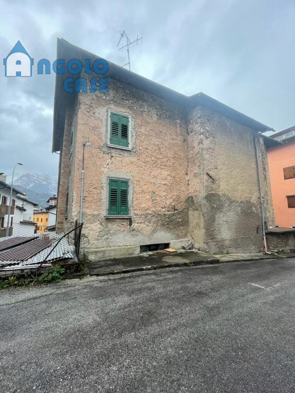 casa indipendente in vendita a Lozzo di Cadore