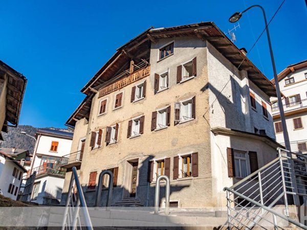 casa indipendente in vendita a Lozzo di Cadore