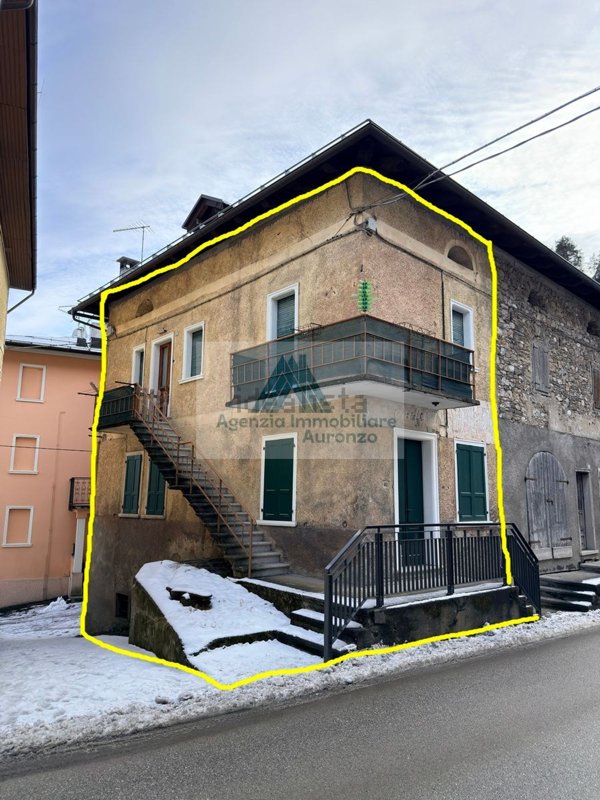 casa indipendente in vendita a Lozzo di Cadore