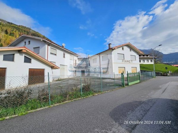 locale commerciale in vendita a Lozzo di Cadore