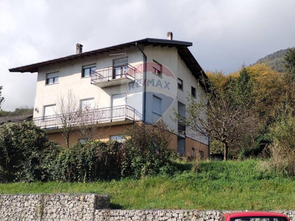 casa indipendente in vendita a Pedavena