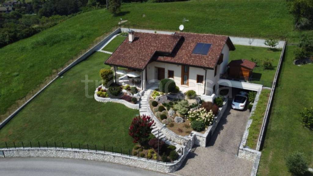 casa indipendente in vendita a Pedavena