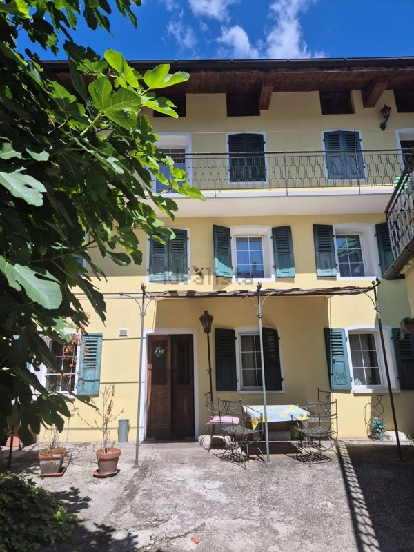 casa indipendente in vendita a Pedavena in zona Facen