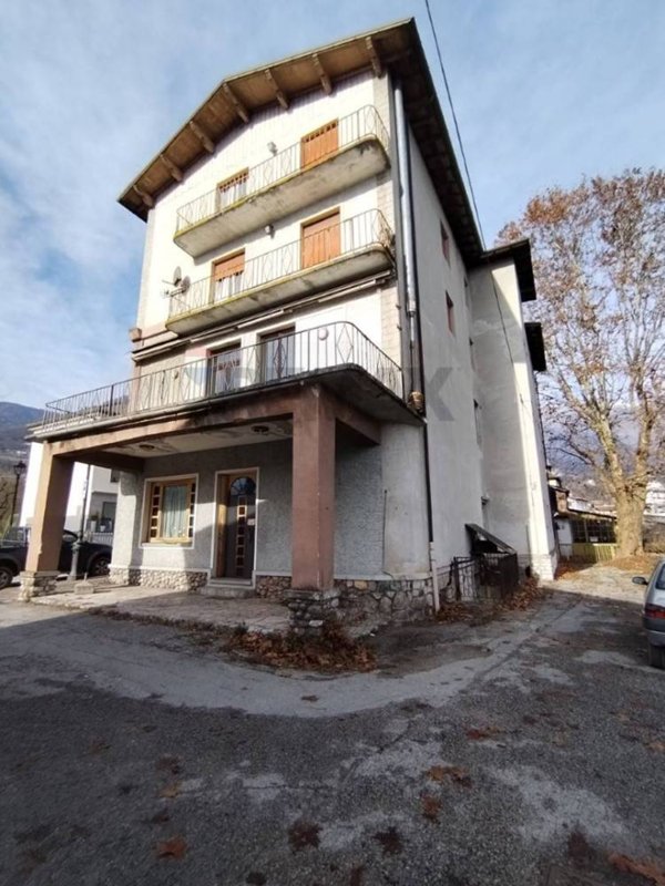 negozio in vendita a Pedavena