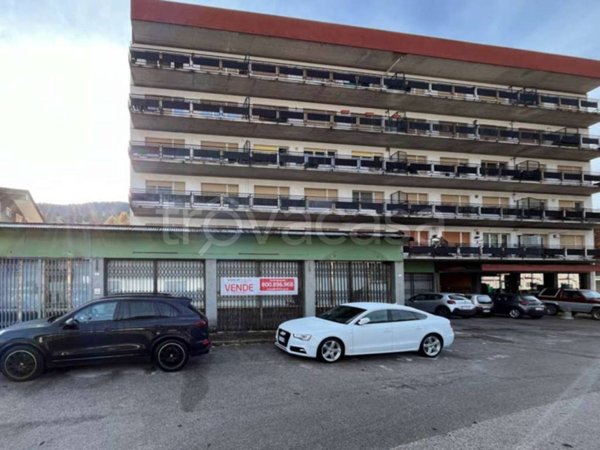 negozio in vendita a Pieve di Cadore in zona Tai