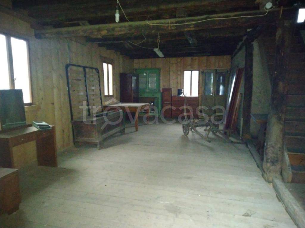 casa indipendente in vendita a Pieve di Cadore in zona Nebbiù
