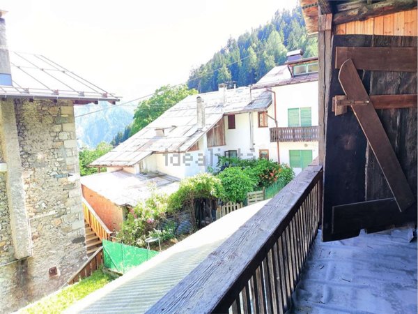 appartamento in vendita a Pieve di Cadore in zona Nebbiù