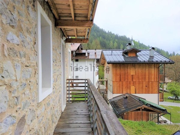appartamento in vendita a Pieve di Cadore in zona Nebbiù