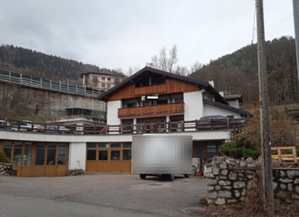 locale di sgombero in vendita a Pieve di Cadore in zona Tai