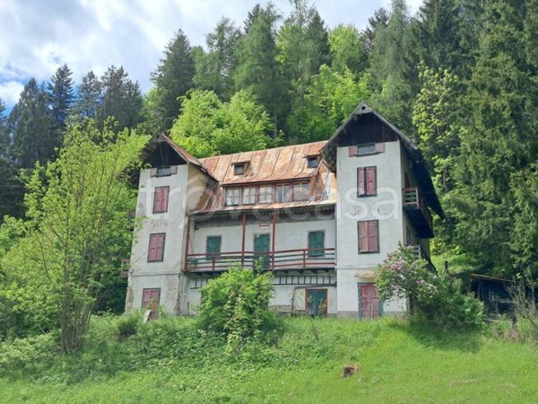 appartamento in vendita a Pieve di Cadore in zona Tai