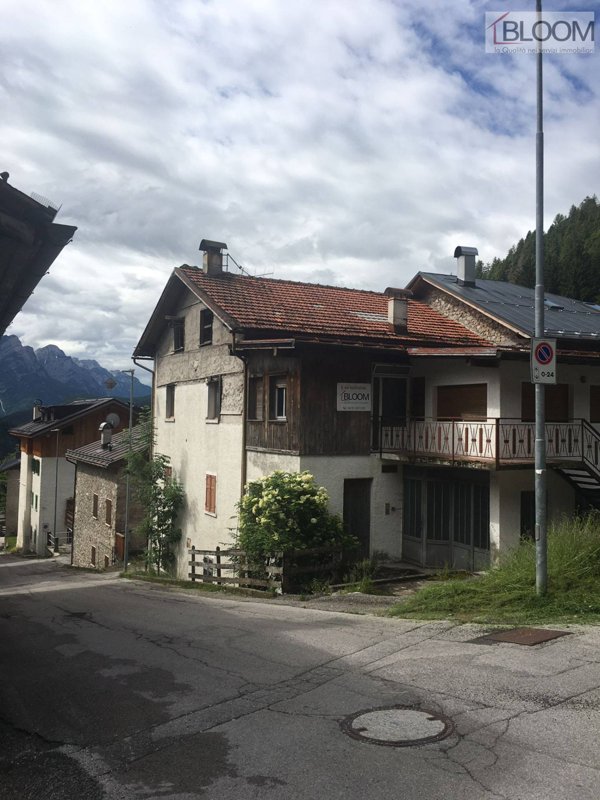 locale di sgombero in vendita a Pieve di Cadore in zona Nebbiù