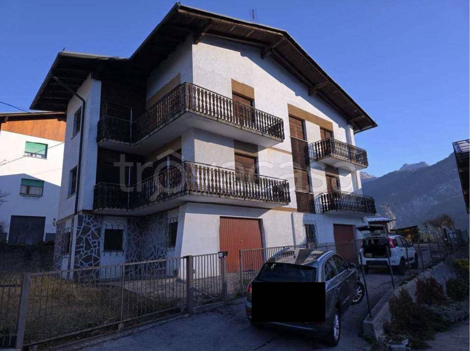 appartamento in vendita a Pieve di Cadore in zona Sottocastello